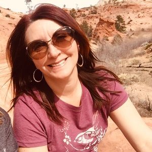 Meet your Posher, Teshia